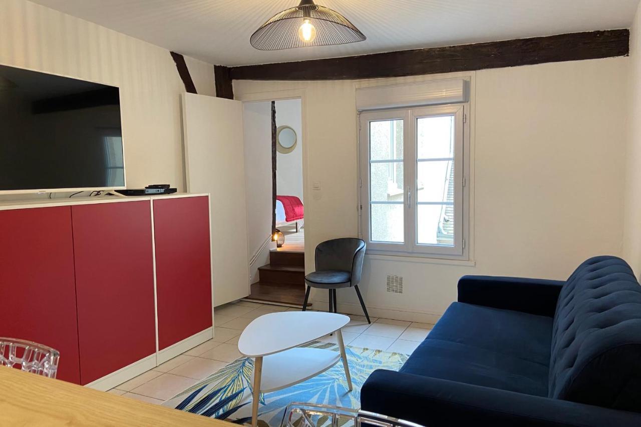 Appartement Le Soleil d'Or à Chartres Extérieur photo